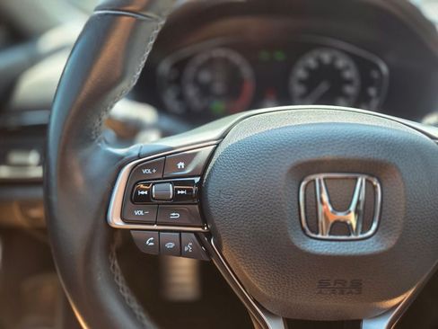 Used 2018 Honda Accord Sport image 16