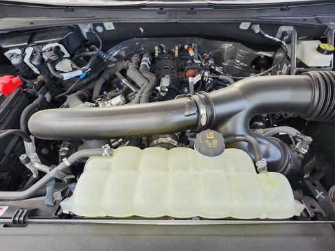 New 2025 Ford Expedition Active AWD/4WD image 22