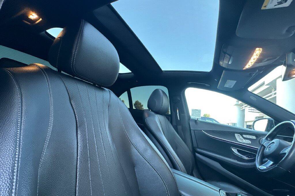 Used 2018 Mercedes-Benz E 300 w/ Premium 1 Package image 16