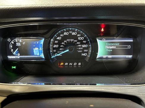 Used 2018 Ford Taurus SEL w/ Equipment Group 201A image 12