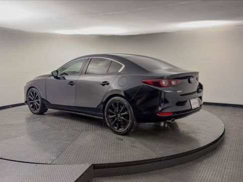 Used 2024 MAZDA MAZDA3 s FWD image 6