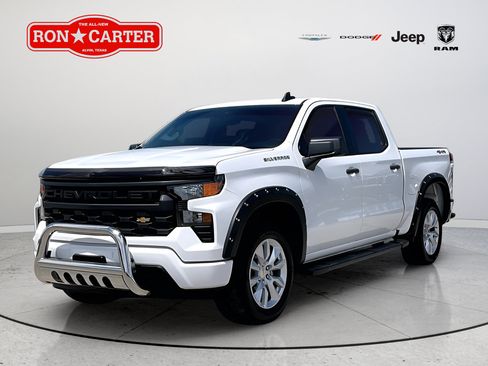 Used 2025 Chevrolet Silverado 1500 Custom AWD/4WD image 3