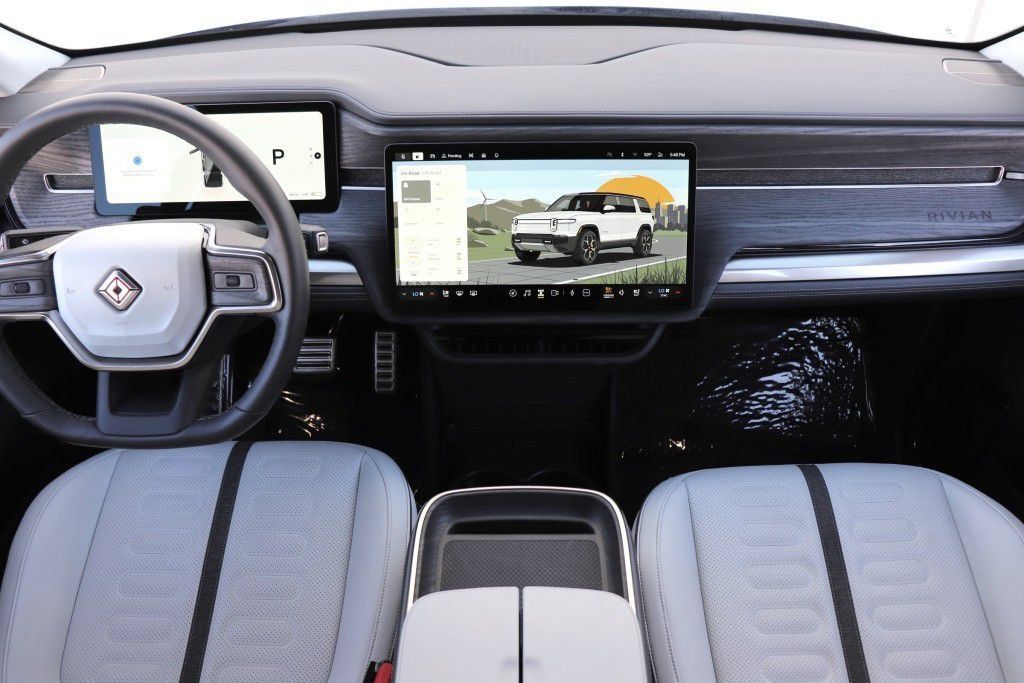 Used 2023 Rivian R1S Adventure Quad AWD/4WD image 47