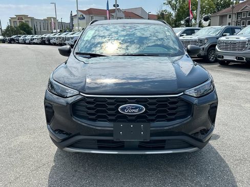 Used 2025 Ford Escape ST-Line AWD/4WD image 2