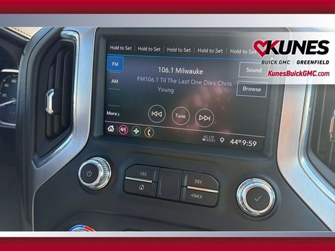 Used 2020 GMC Sierra 1500 Elevation w/ Elevation Value Package image 23