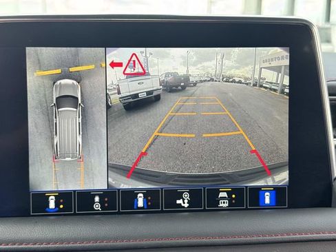 Used 2022 Chevrolet Tahoe RST w/ Luxury Package image 27