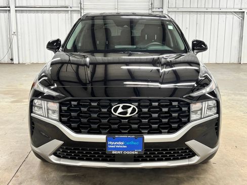 Certified 2023 Hyundai Santa Fe SE FWD image 2