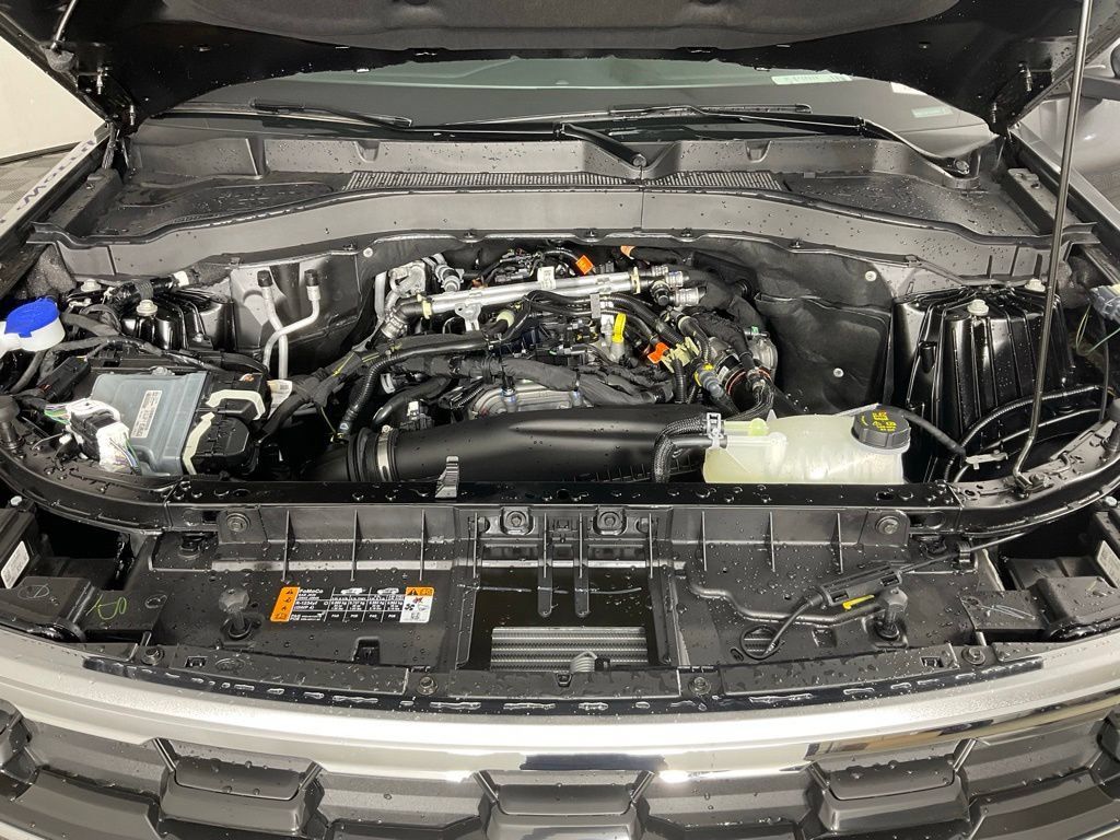 New 2027 Ford Explorer Active RWD image 9