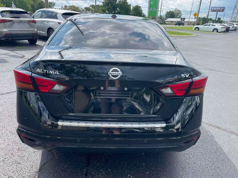 Used 2022 Nissan Altima 2.5 SV FWD image 7