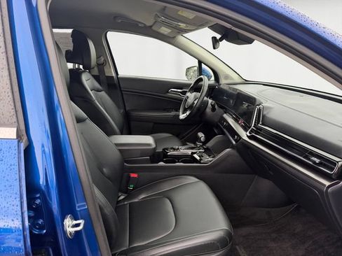 Used 2025 Kia Sportage EX AWD/4WD image 15