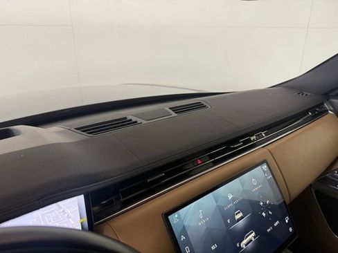 Certified 2023 Land Rover Range Rover Long Wheelbase SE image 32