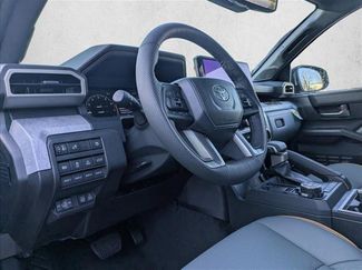 New 2025 Toyota Tacoma Trailhunter Hybrid video 3