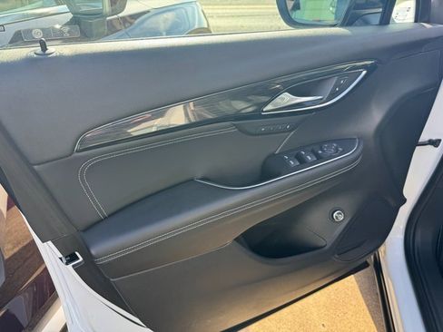 Used 2021 Buick Envision Essence w/ Sport Touring Package image 7