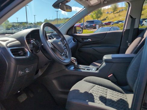 Used 2023 Chevrolet Equinox LT w/ Driver Convenience Package image 10