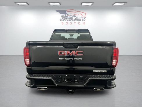 Used 2024 GMC Sierra 1500 Elevation w/ Preferred Package AWD/4WD image 5