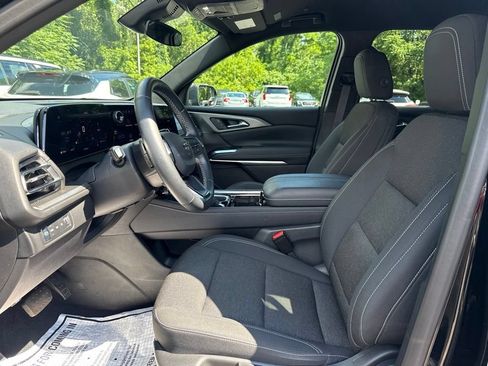 Used 2024 Chevrolet Traverse LS w/ Midnight/Sport Edition AWD/4WD image 9