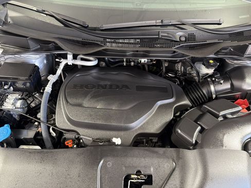 Used 2024 Honda Odyssey Touring image 28