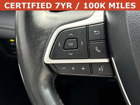 Used 2022 Toyota Highlander XSE image 25