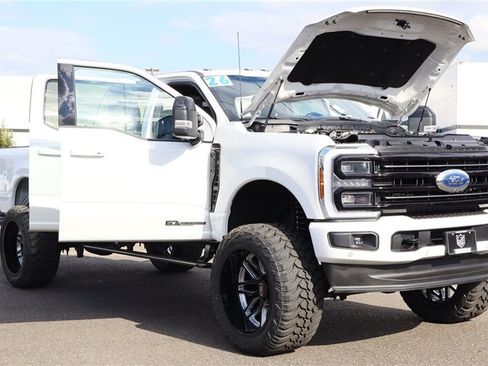 Used 2026 Ford F350 Platinum AWD/4WD image 40