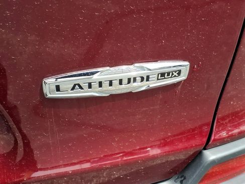 Used 2021 Jeep Cherokee Latitude Lux AWD/4WD image 13