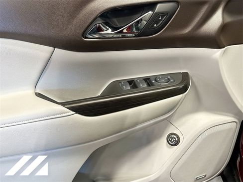 Used 2017 GMC Acadia SLT image 20