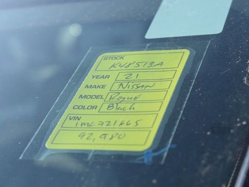 Used 2021 Nissan Rogue SV w/ Premium Package image 13