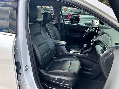 Used 2022 Chevrolet Equinox Premier image 11
