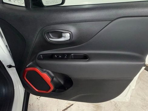 Certified 2023 Jeep Renegade Trailhawk image 17