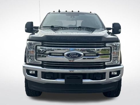 Used 2019 Ford F250 Lariat w/ Lariat Ultimate Package AWD/4WD image 11