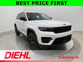 New 2025 Jeep Grand Cherokee Altitude video 1