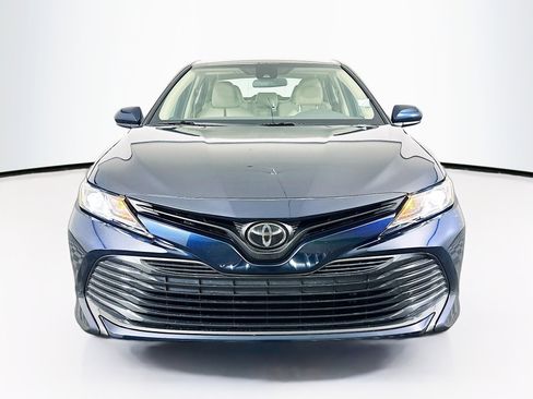 Used 2020 Toyota Camry LE w/ Carpet Mat Package FWD image 2