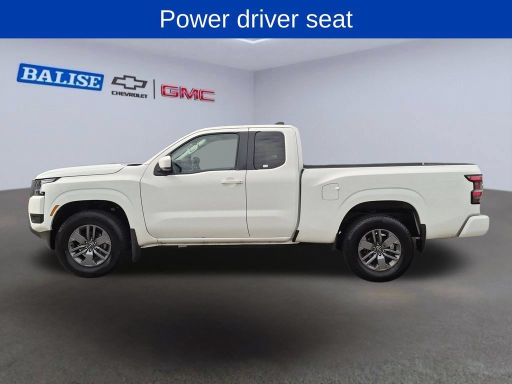 Used 2025 Nissan Frontier SV AWD/4WD image 6