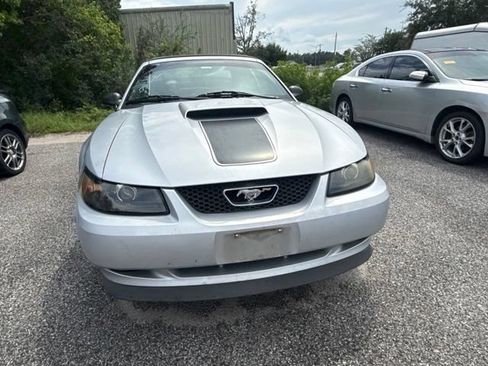 Used 2001 Ford Mustang GT RWD image 8