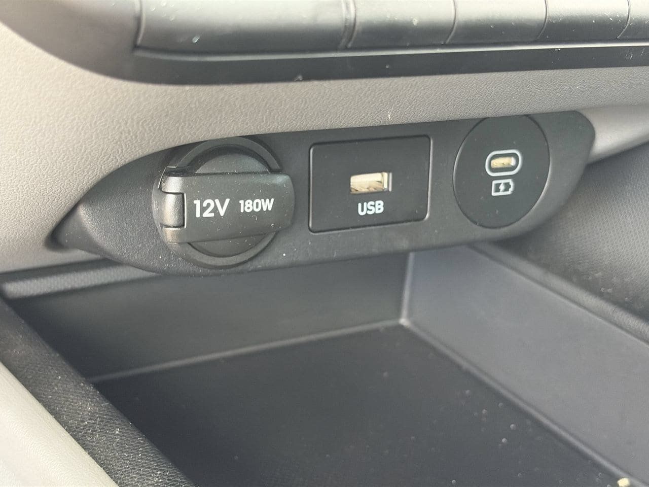 Certified 2024 Hyundai Elantra SE FWD image 27