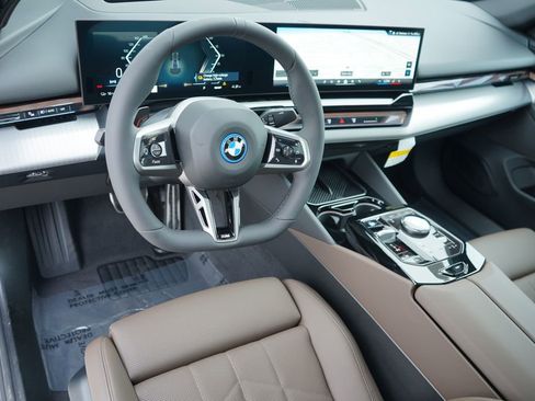 New 2026 BMW i5 eDrive40 w/ M Sport Package image 12