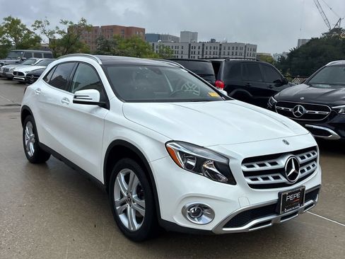 Used 2020 Mercedes-Benz GLA 250 4MATIC image 1
