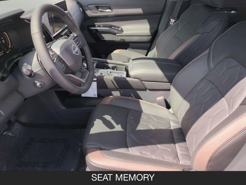 New 2026 Nissan Pathfinder Platinum w/ Cargo Package image 14