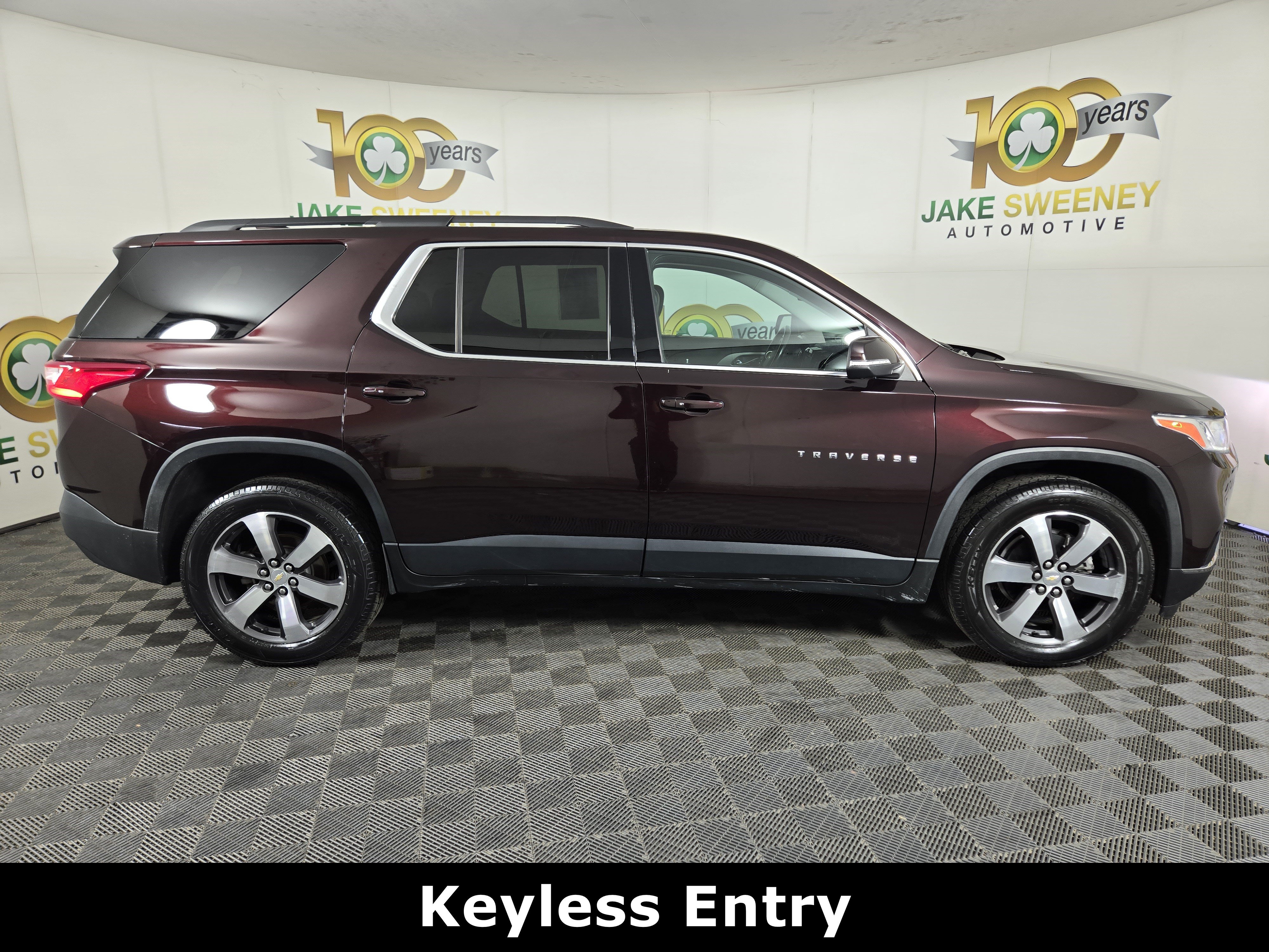 Used 2021 Chevrolet Traverse LT w/ LT Premium Package AWD/4WD image 10
