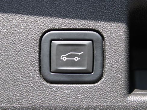 Used 2022 Chevrolet Equinox LT AWD/4WD image 29