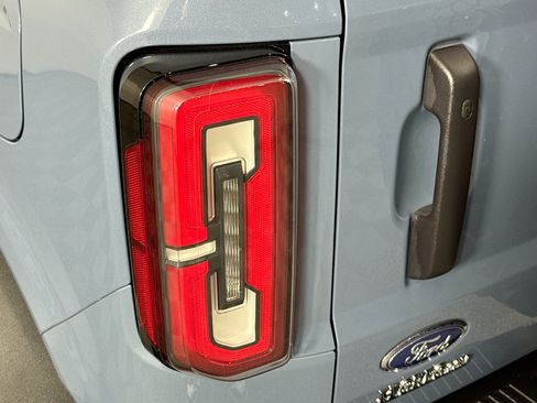 Used 2023 Ford Bronco Badlands AWD/4WD image 34
