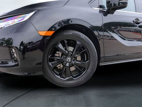 Used 2023 Honda Odyssey Sport image 4