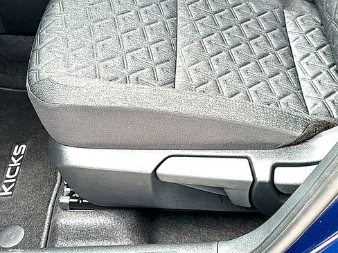 New 2026 Nissan Kicks SV w/ SV Premium Package FWD image 12