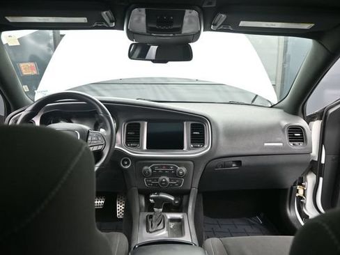 Used 2019 Dodge Charger R/T w/ Blacktop Package RWD image 9
