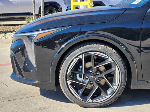 New 2025 Kia K4 GT-Line image 5