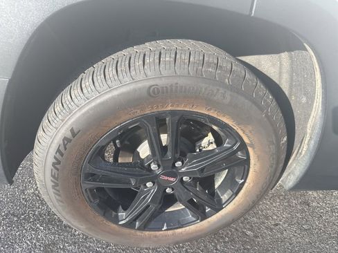 Used 2022 GMC Terrain AT4 w/ LPO, Floor Liner Package AWD/4WD image 4