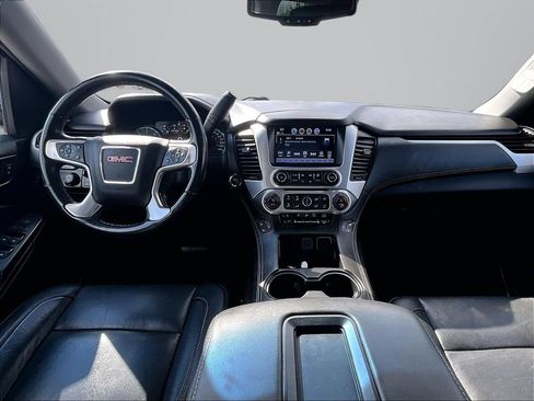 Used 2020 GMC Yukon SLT w/ Graphite Performance Edition AWD/4WD image 17