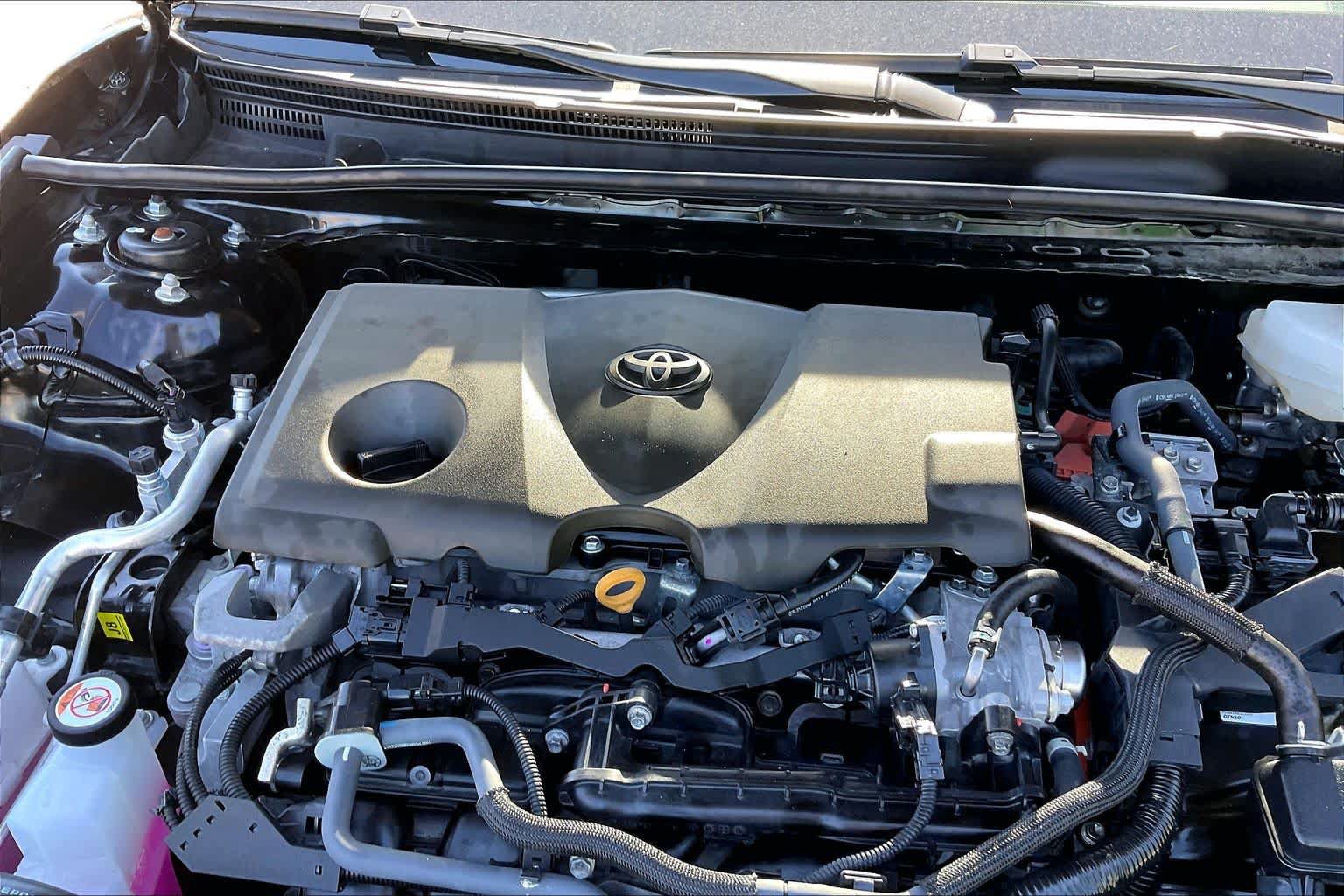 Used 2025 Toyota Camry LE FWD image 32