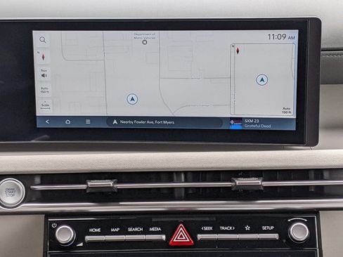 New 2025 Hyundai Tucson Limited image 14