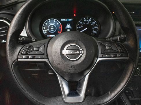 Used 2023 Nissan Kicks SV image 12