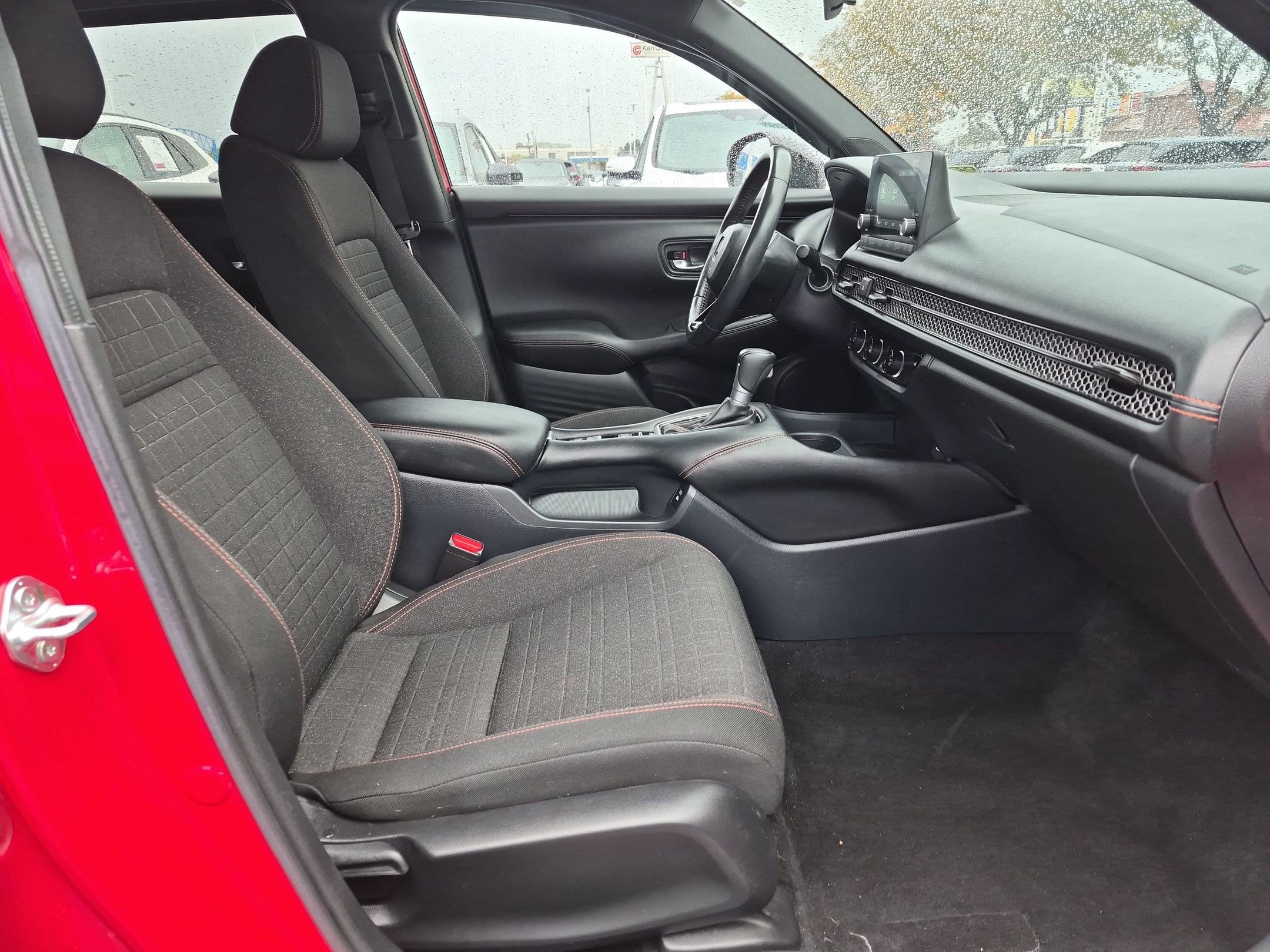Certified 2024 Honda HR-V Sport image 30